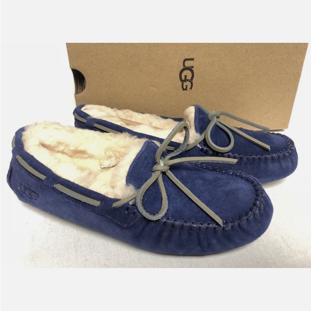 UGG Australia Dakota Moccasins